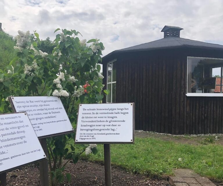 Foto schrijvershut Arie van der Lugt